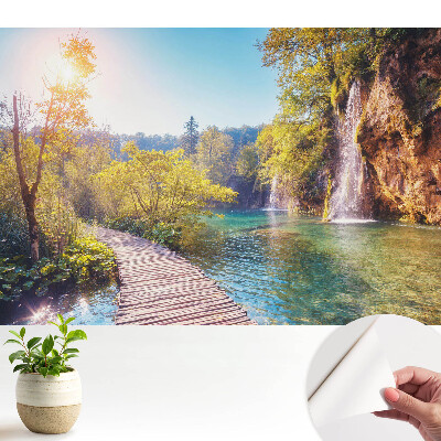 Dekor tapéta Nyugodt tó és vízesés táj