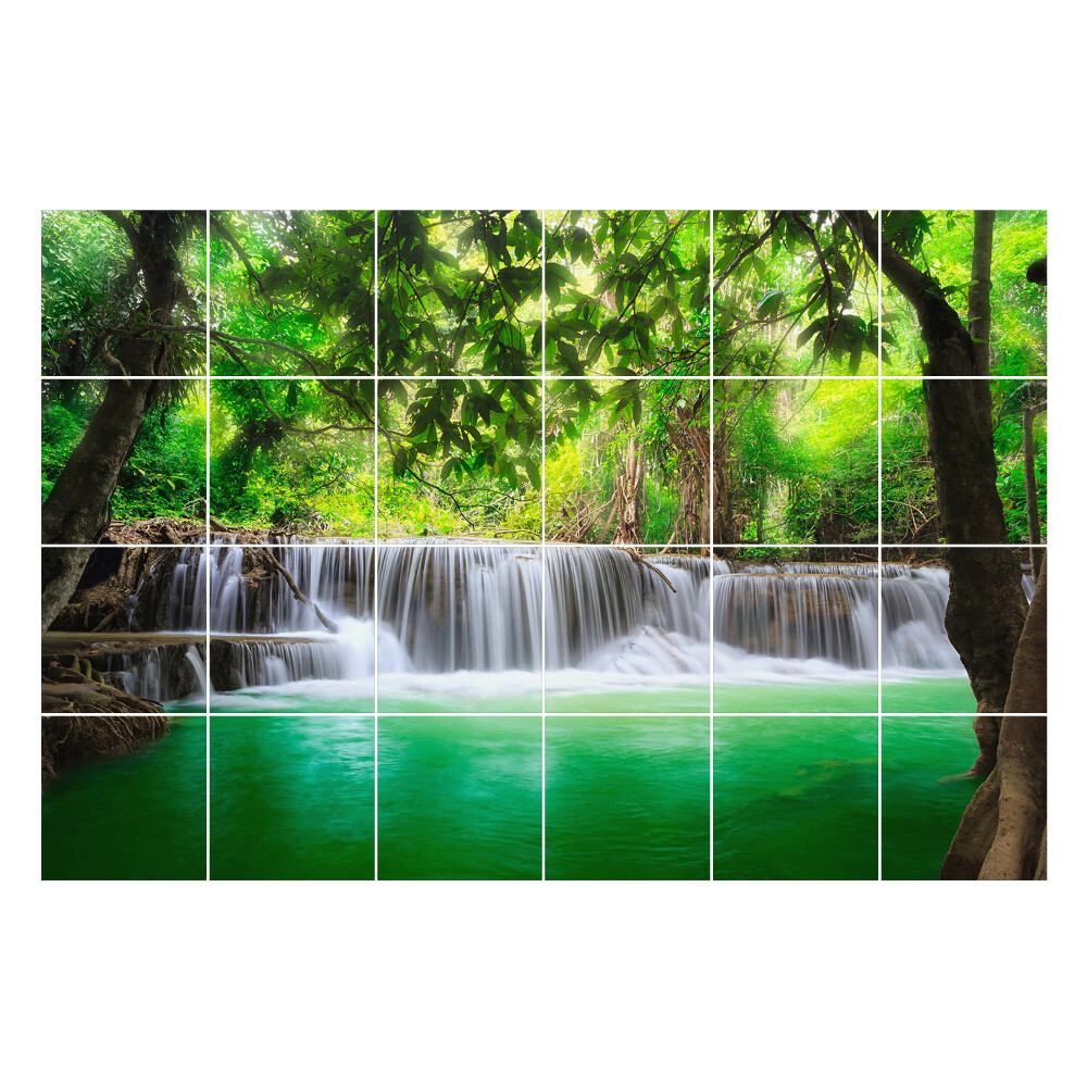 Csempe matrica Vízesés a zöld erdőben