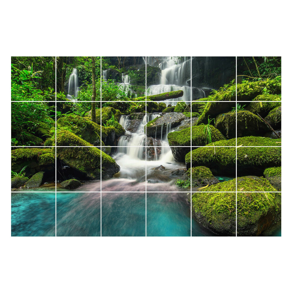 Csempe matrica Vízesés a zöld erdőben