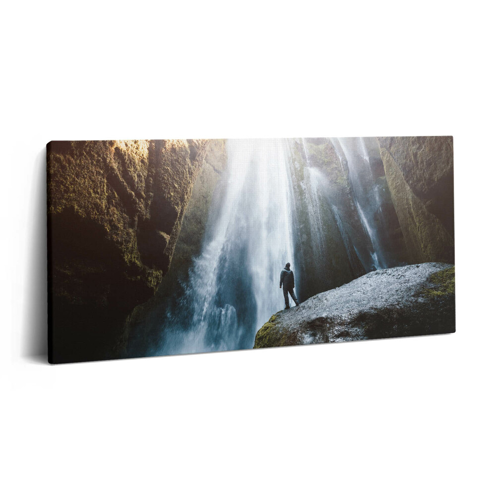 Vászonkép 140x70 A Gljufrabui vízesés látványa