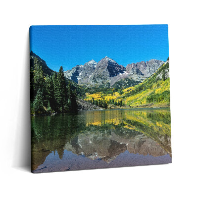 Vászonkép 60x60 Hegyek és erdők a tó partján