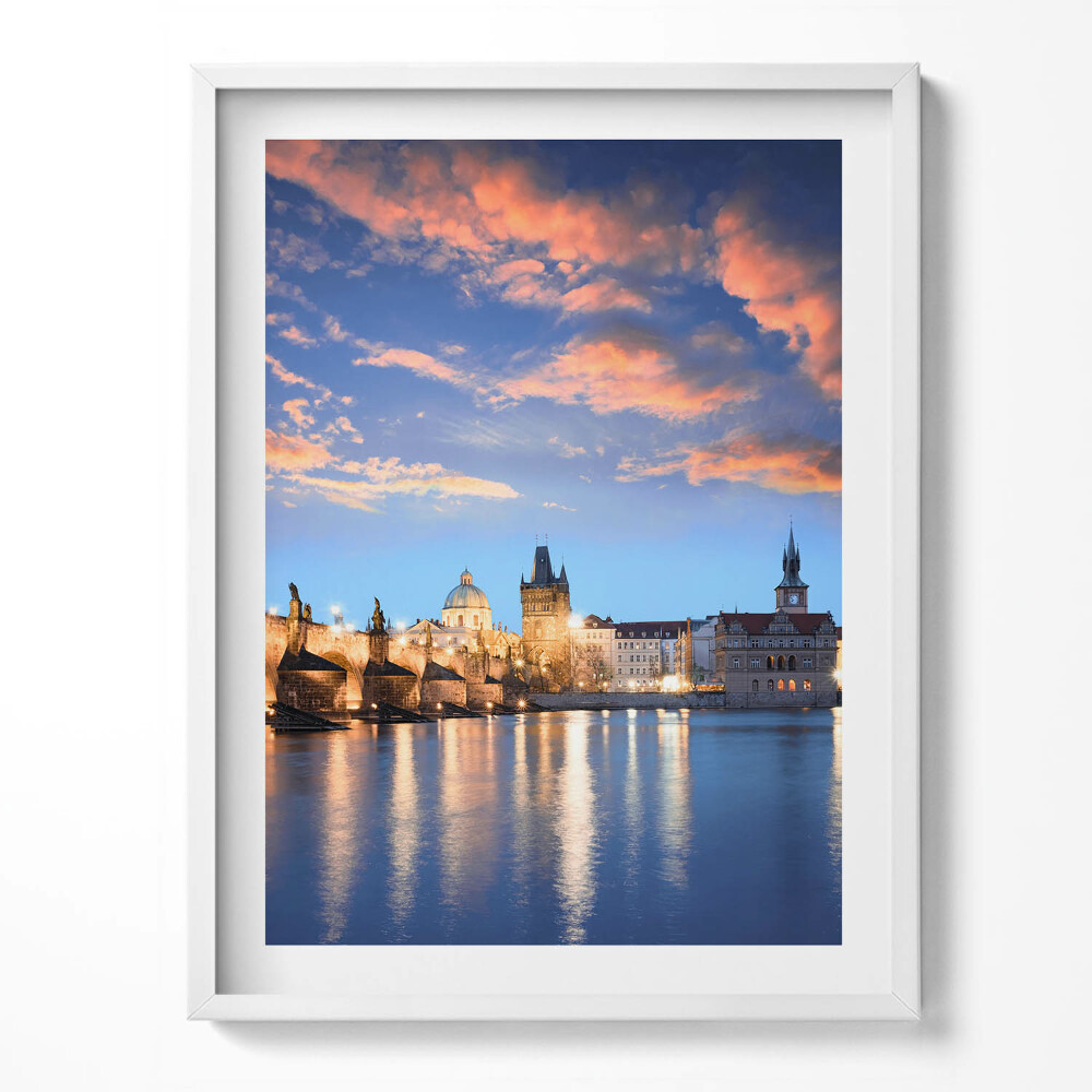 Kép keretben Városkép este