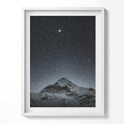 Keretezett kép Hegy egy csillagos éjszakán