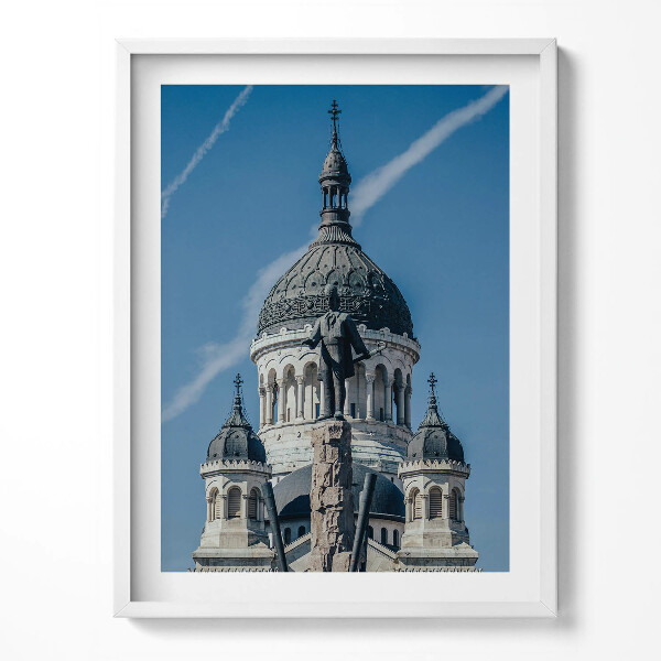 Kép keretben Avram Iancu emlékműve