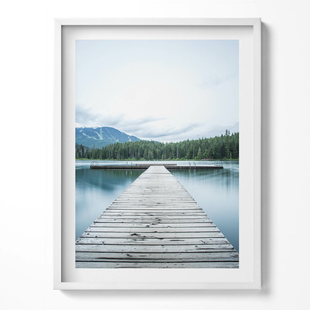 Keretezett kép Magas vízesés és hidak