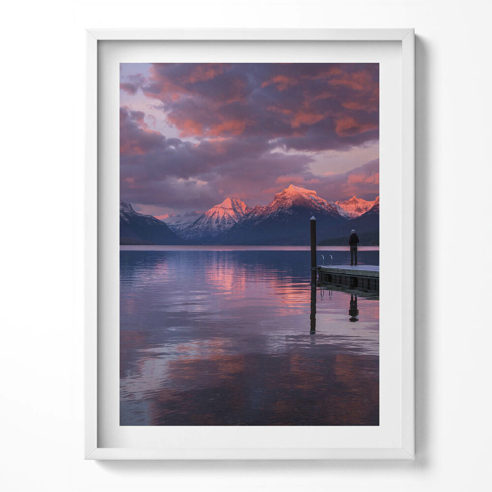 Keretezett kép Téli táj hegyekkel és vízzel