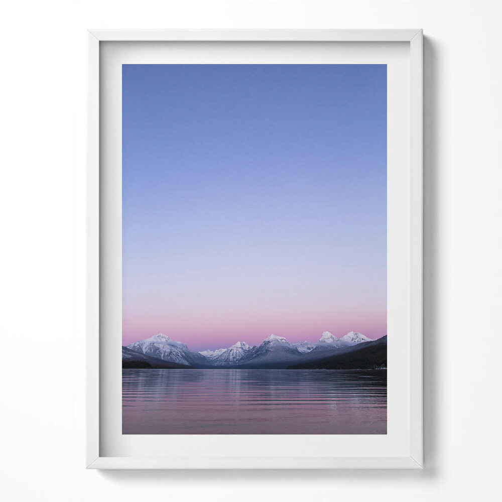 Keretezett kép Tájkép hegyekkel és tóval, minimalizmus