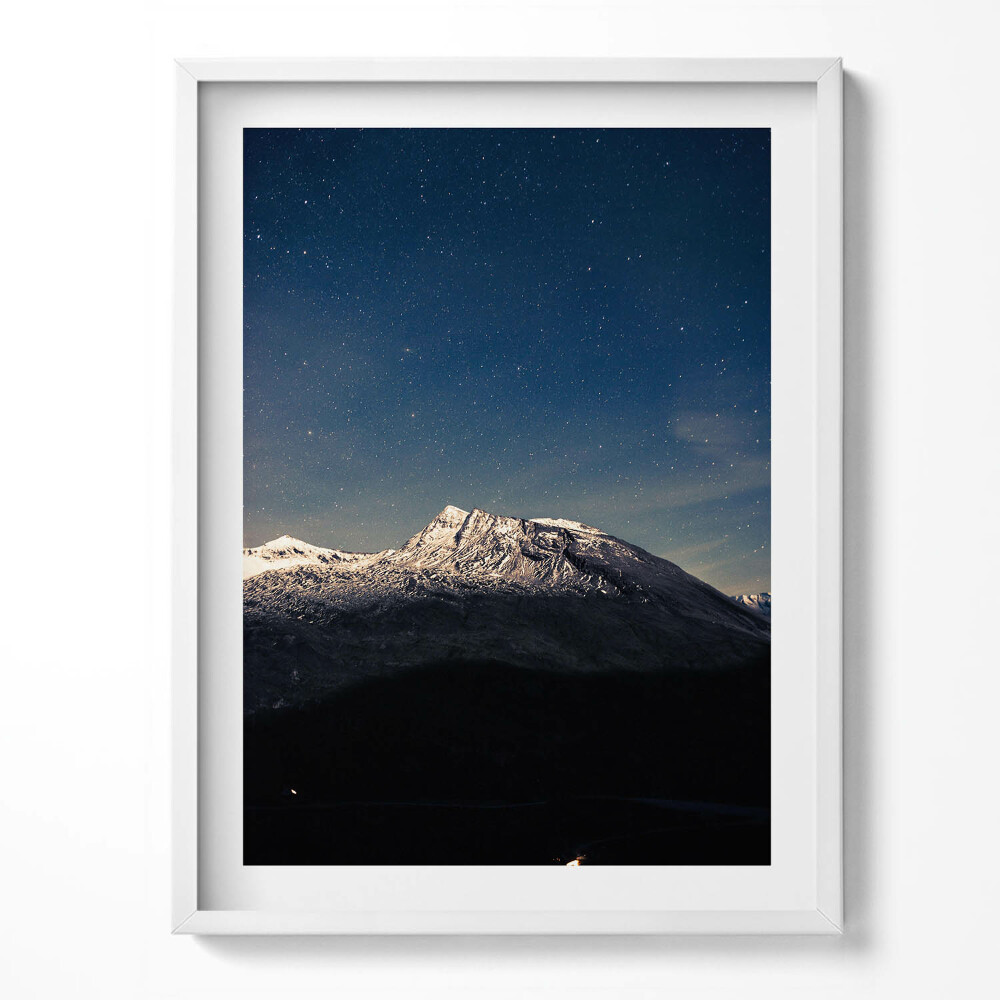 Keretezett kép Tájkép egy hegyről a csillagos égen