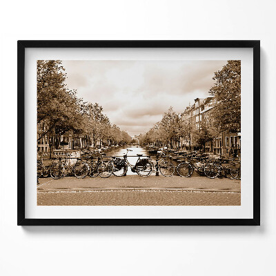 Kép keretben Biciklik a csatorna mellett