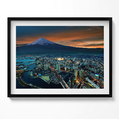 Kép keretben Hegyek és városi táj