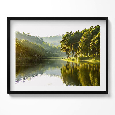 Kép keretben Zöld erdő tükörsima víz