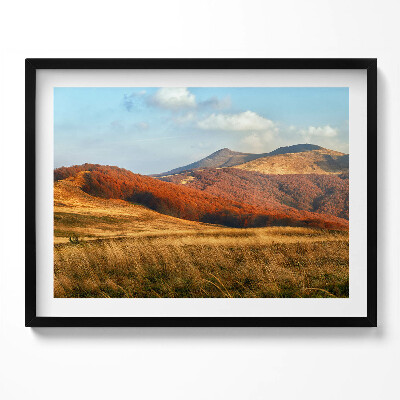 Kép keretben Tavaszi táj hegyekkel és fákkal