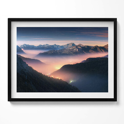 Kép keretben Hegyek és ködös völgy