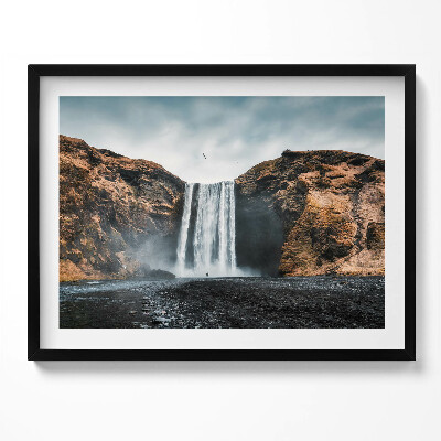 Kép keretben Vízesés és ködös táj