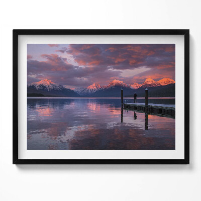 Kép keretben Tóparti hegyek naplementében