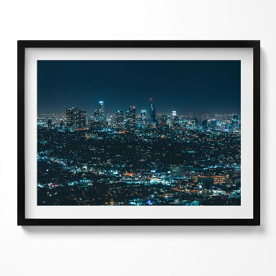 Kép keretben Los Angeles éjszakai városképe