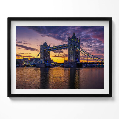 Kép keretben Tower Bridge naplementében
