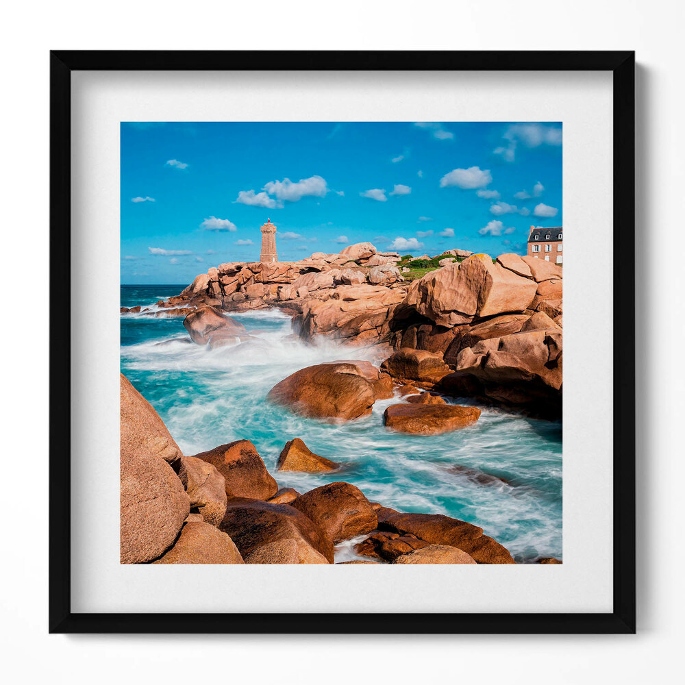 Keretezett falikép Tengerparti világítótorony sziklák között