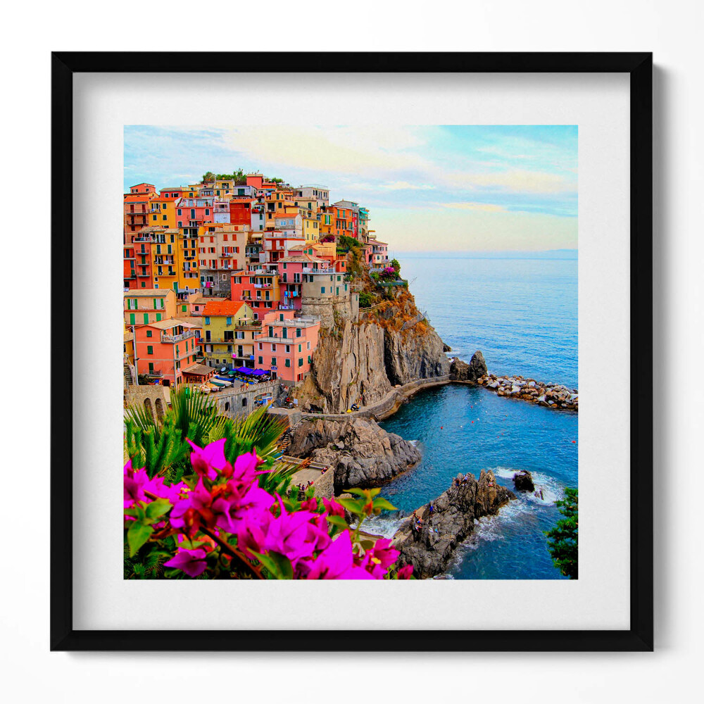 Keretezett falikép Színes tengerparti városkép