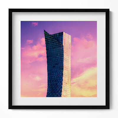 Keretezett falikép Modern toronyépület színes égbolt