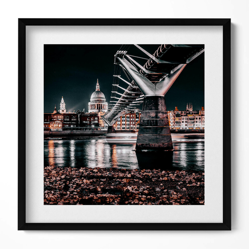 Keretezett falikép Híd és városi táj éjszaka