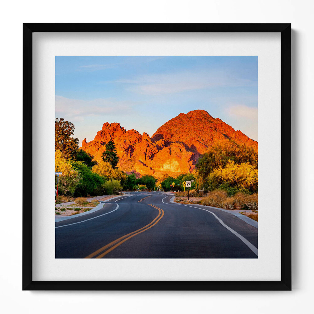 Keretezett falikép Hegyek és kanyargós út