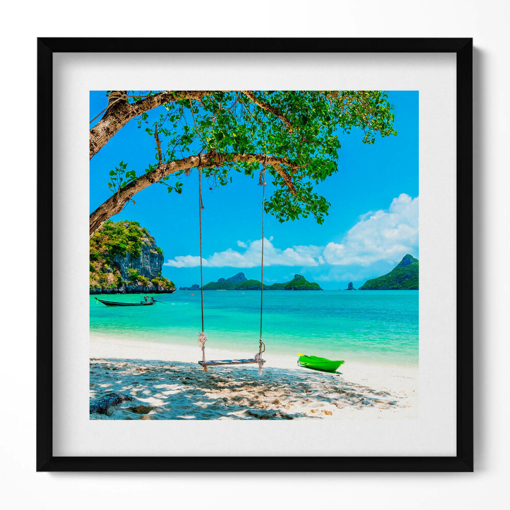 Keretezett falikép Tengerparti hinta zöld fák