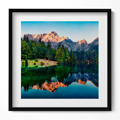 Keretezett falikép Hegyek és tükörkép a vízben