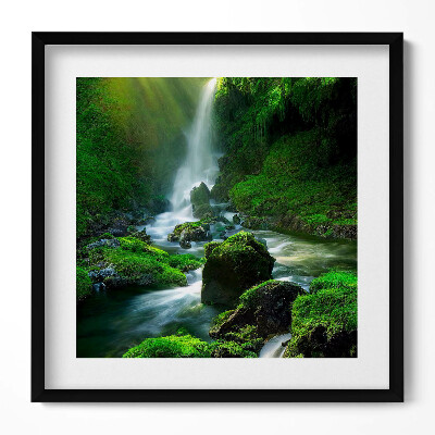 Keretezett falikép Zöld vízesés napfény sziklák