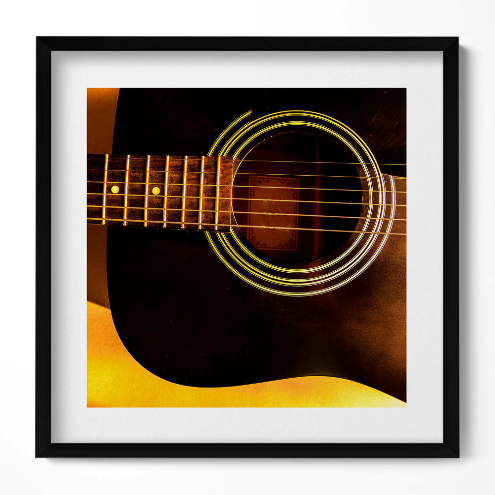 Keretezett falikép Gitár részlete meleg színek