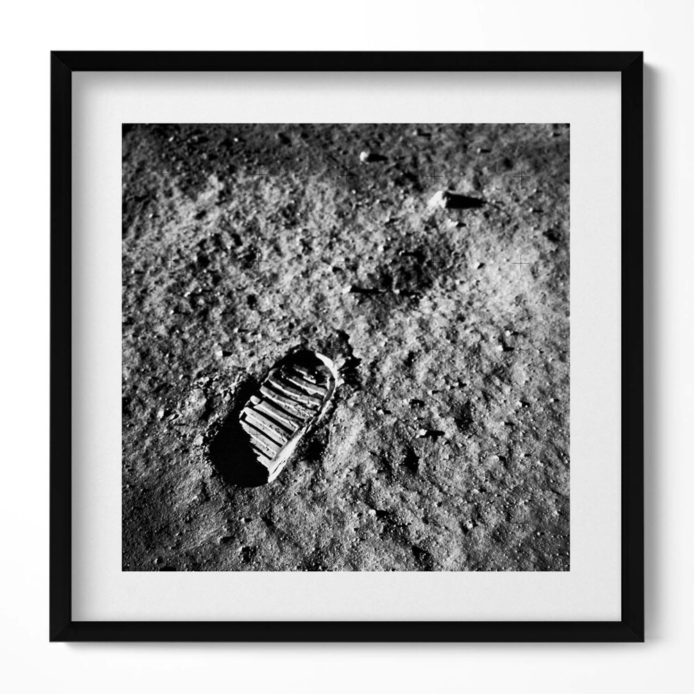 Keretezett falikép Holdra lépés nyoma