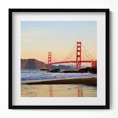 Keretezett falikép Aranykapu híd naplementében