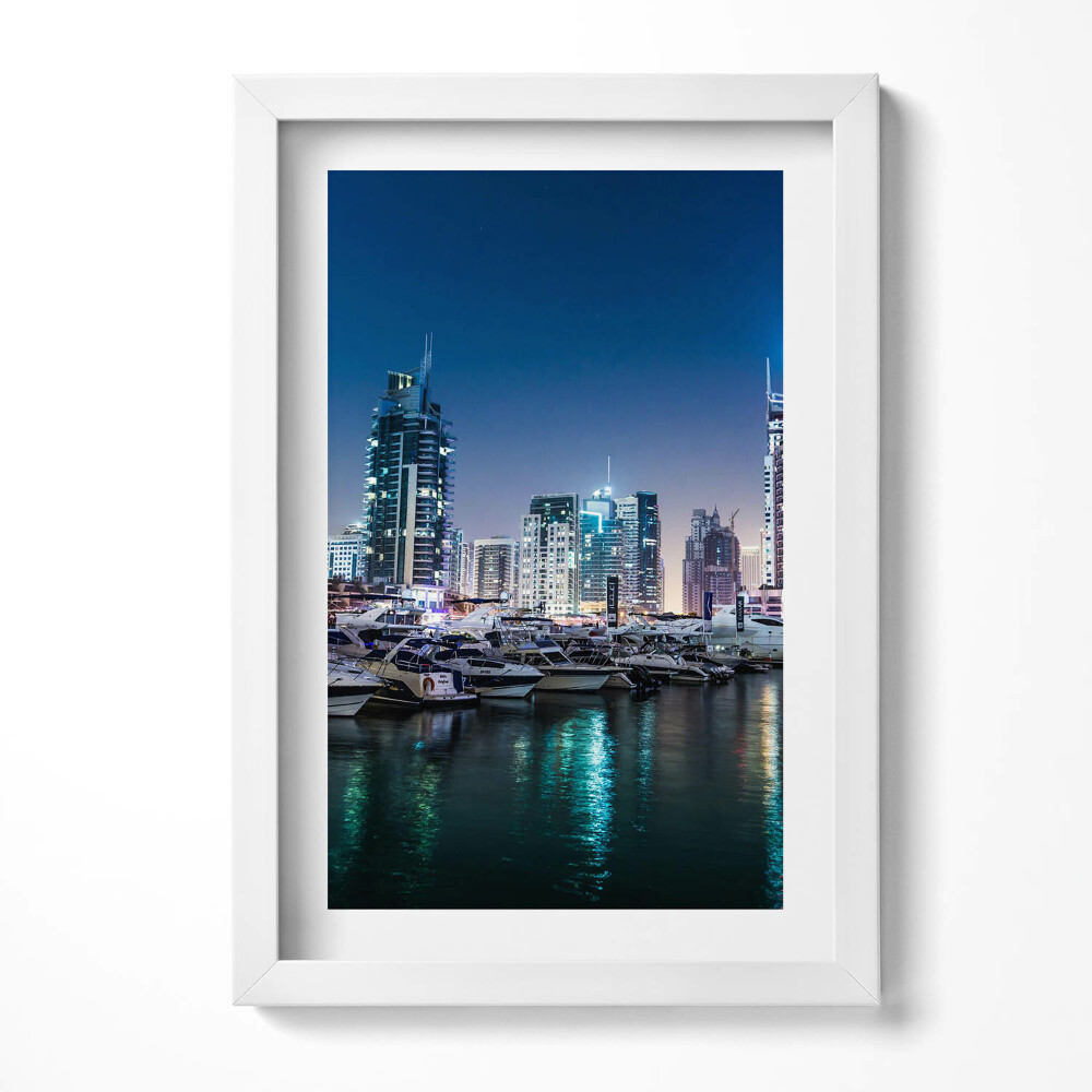 Keretezett kép Modern városkép kikötővel