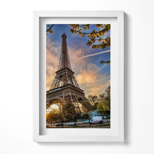 Keretezett kép Eiffel-torony naplementében