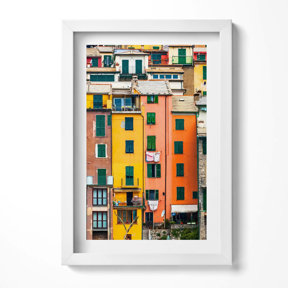 Keretezett kép Színes házak tömbje