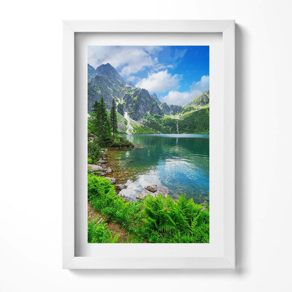 Keretezett kép Tó hegyek zöld növényzet