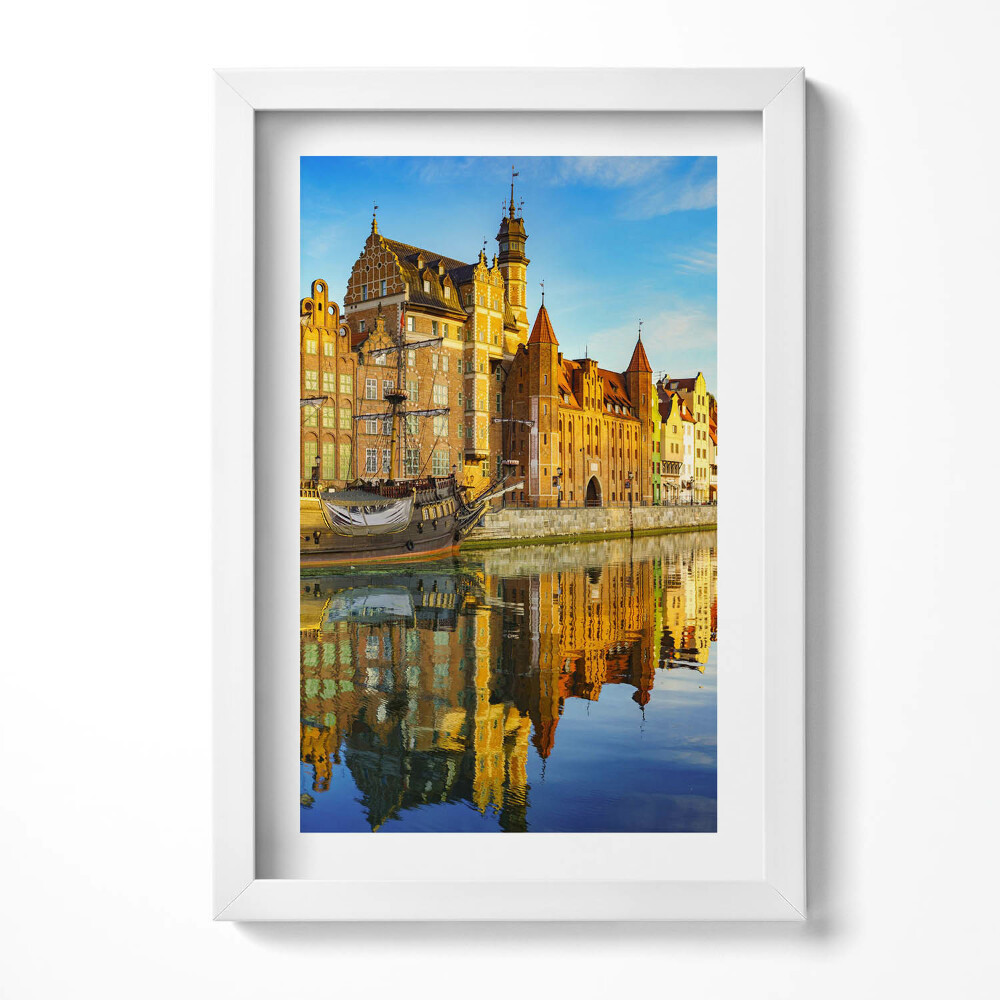 Keretezett kép Városi táj vízparti épületek