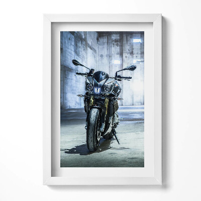 Keretezett kép Fekete motor a garázsban