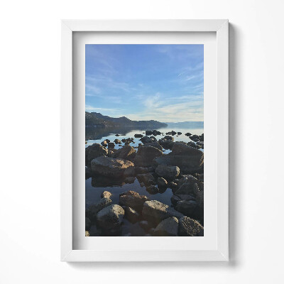 Keretezett kép Tóparti sziklák és vízf surface