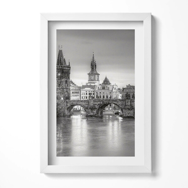 Keretezett kép Híd és város látképe