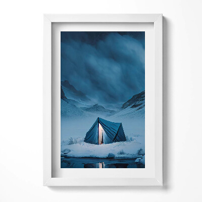 Keretezett kép Havas táj kék sátor