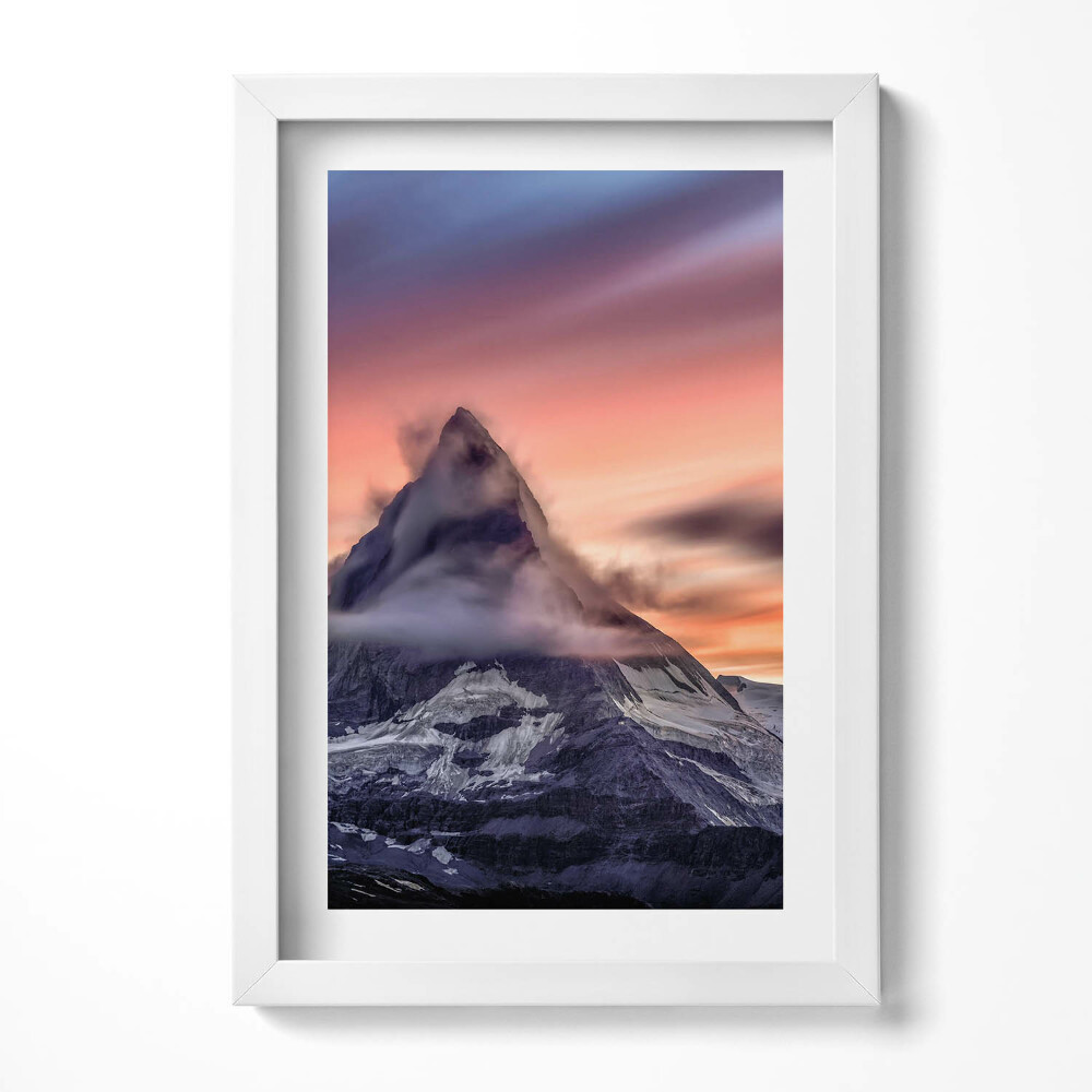 Keretezett kép Hegyi táj naplementében