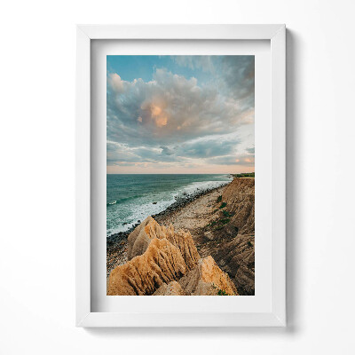 Keretezett kép Tengerparti sziklák és felhők