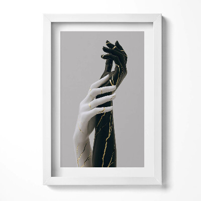 Keretezett kép Két kéz ellentétes színekben