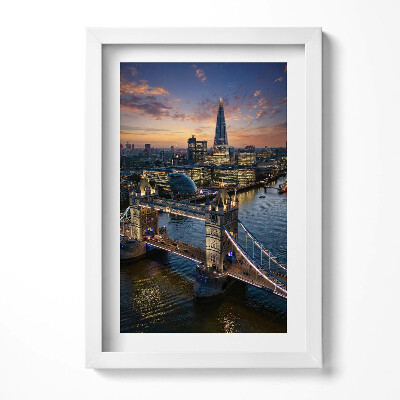 Keretezett kép London hídja naplementében