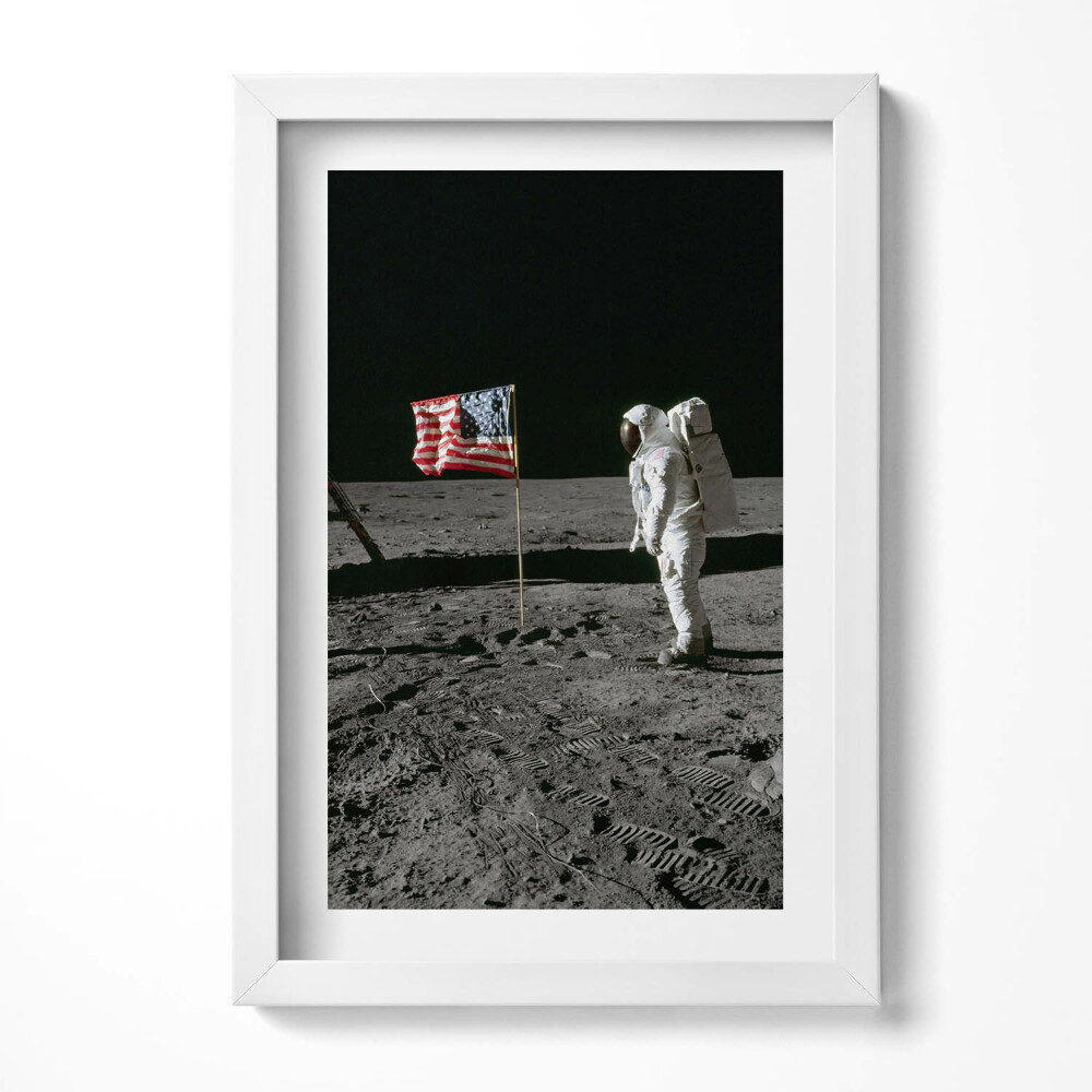 Keretezett kép Holdra szállás amerikai zászló