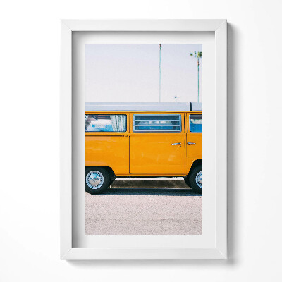 Keretezett kép Sárga kisbusz oldalnézetből