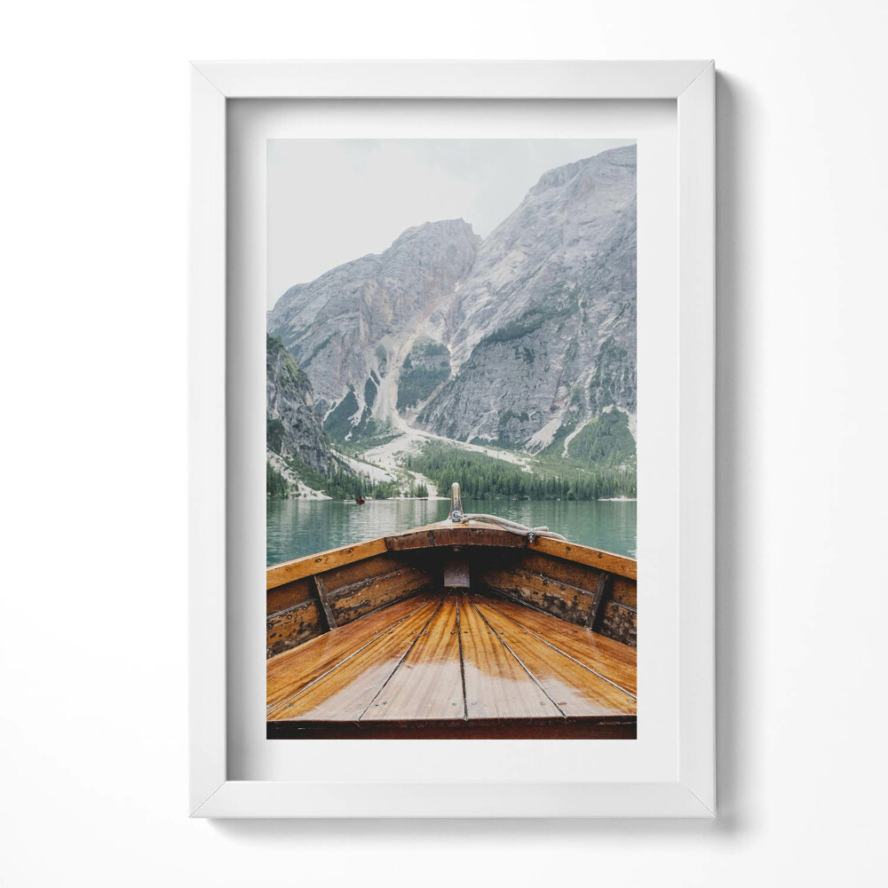 Keretezett kép Hajó a hegyek között