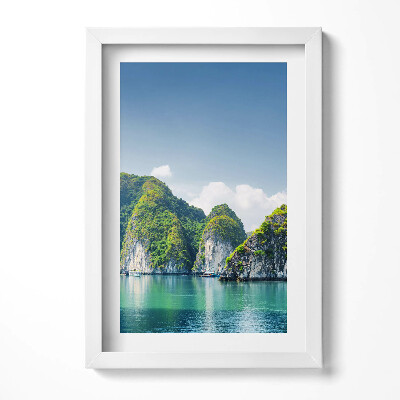 Keretezett kép Zöld dombok vízparton