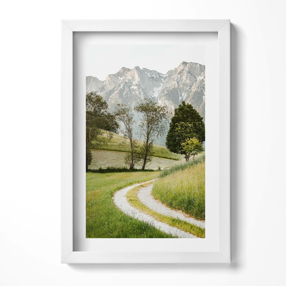 Keretezett kép Hegyek fák kanyargós út